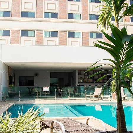 Golden Plaza Hotel Pôrto Velho エクステリア 写真